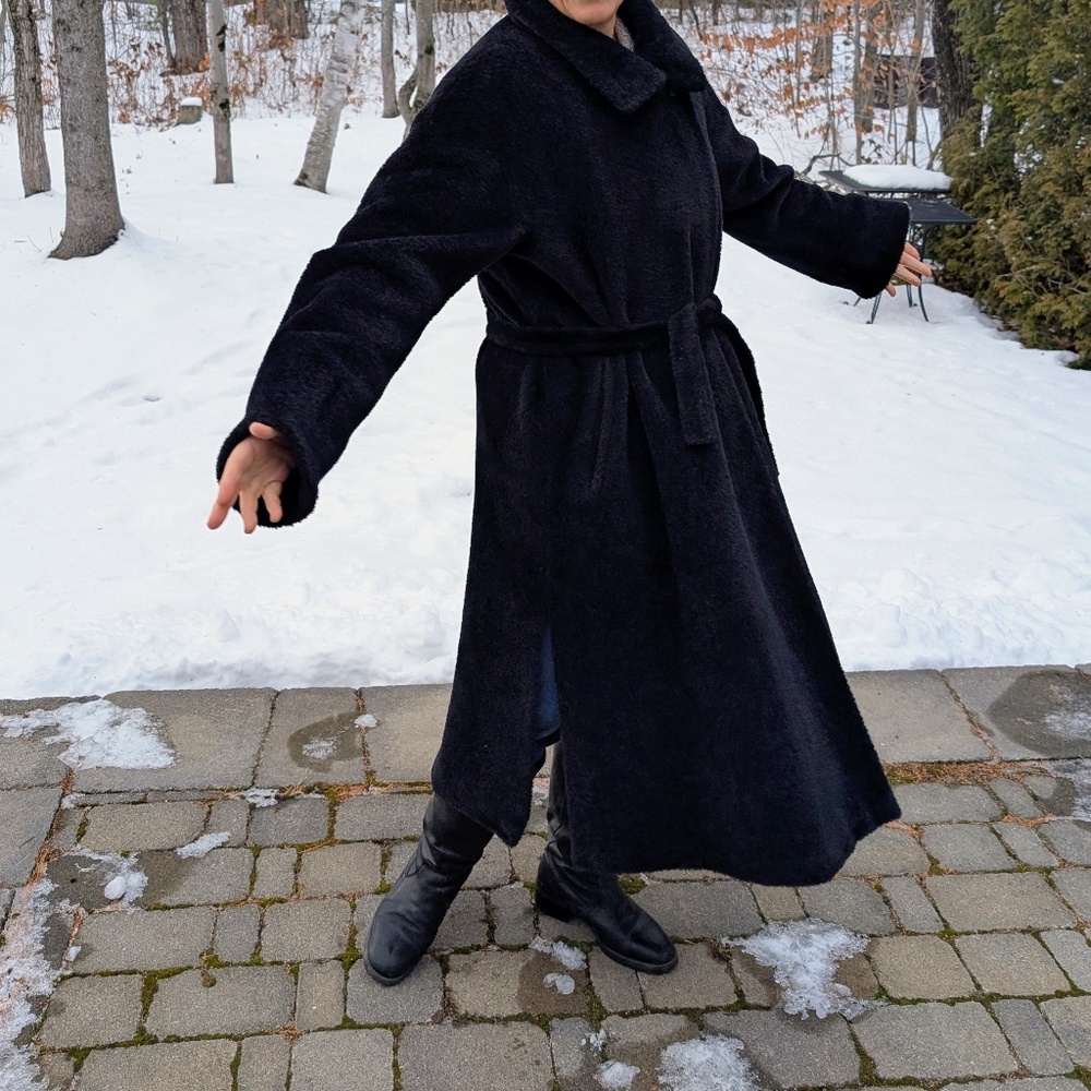 Max Mara Alpaca Wool Winter Coat – Made in Italy – Classic Long Fit – Size 12